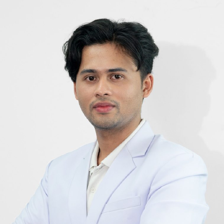 Dr. Patipat Promkaew, DTAM-certified Thai Traditional Medicine (TTM) cannabis doctor at ThaiCannaMed